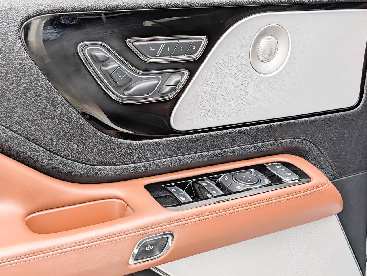 2022 Lincoln Aviator Reserve Photo