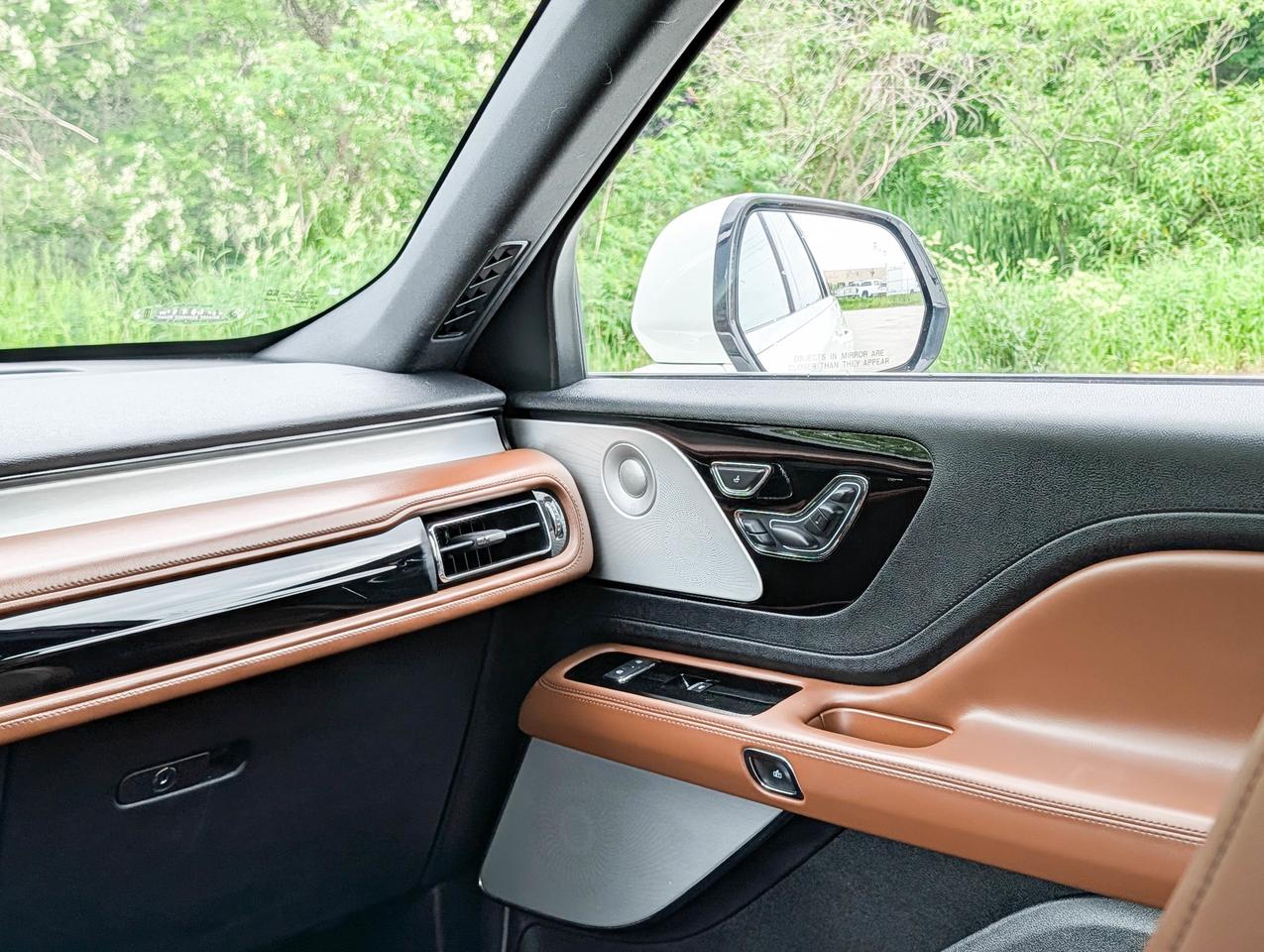 2022 Lincoln Aviator Reserve Photo