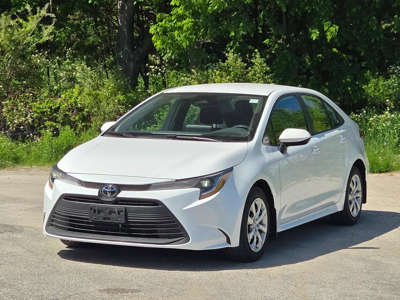 2024 Toyota Corolla LE Photo