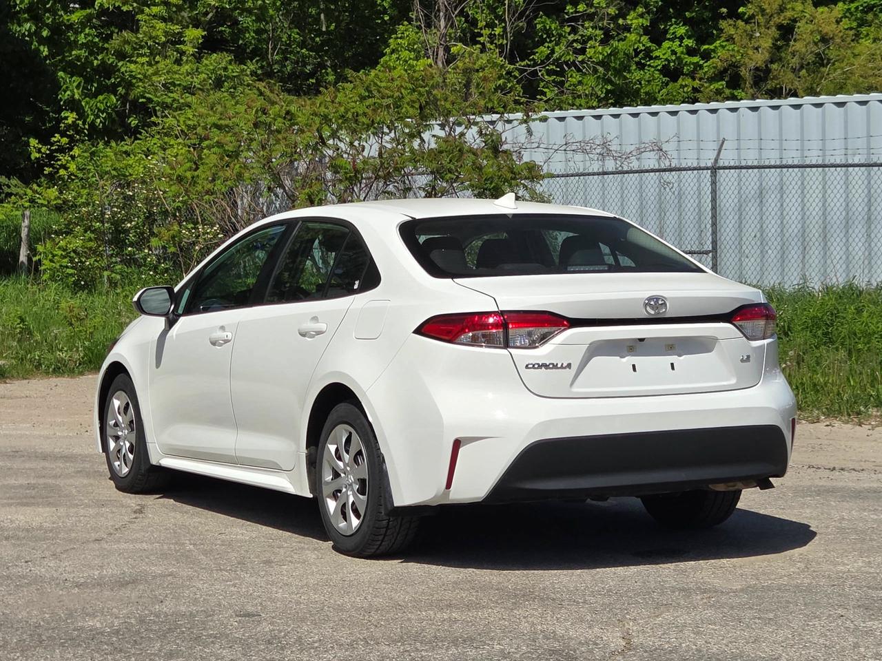 2024 Toyota Corolla LE Photo