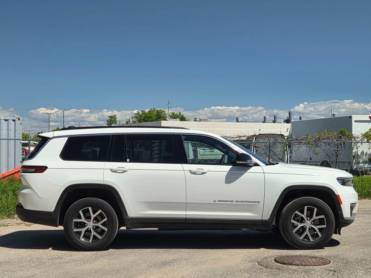 2024 Jeep Grand Cherokee L Limited Photo