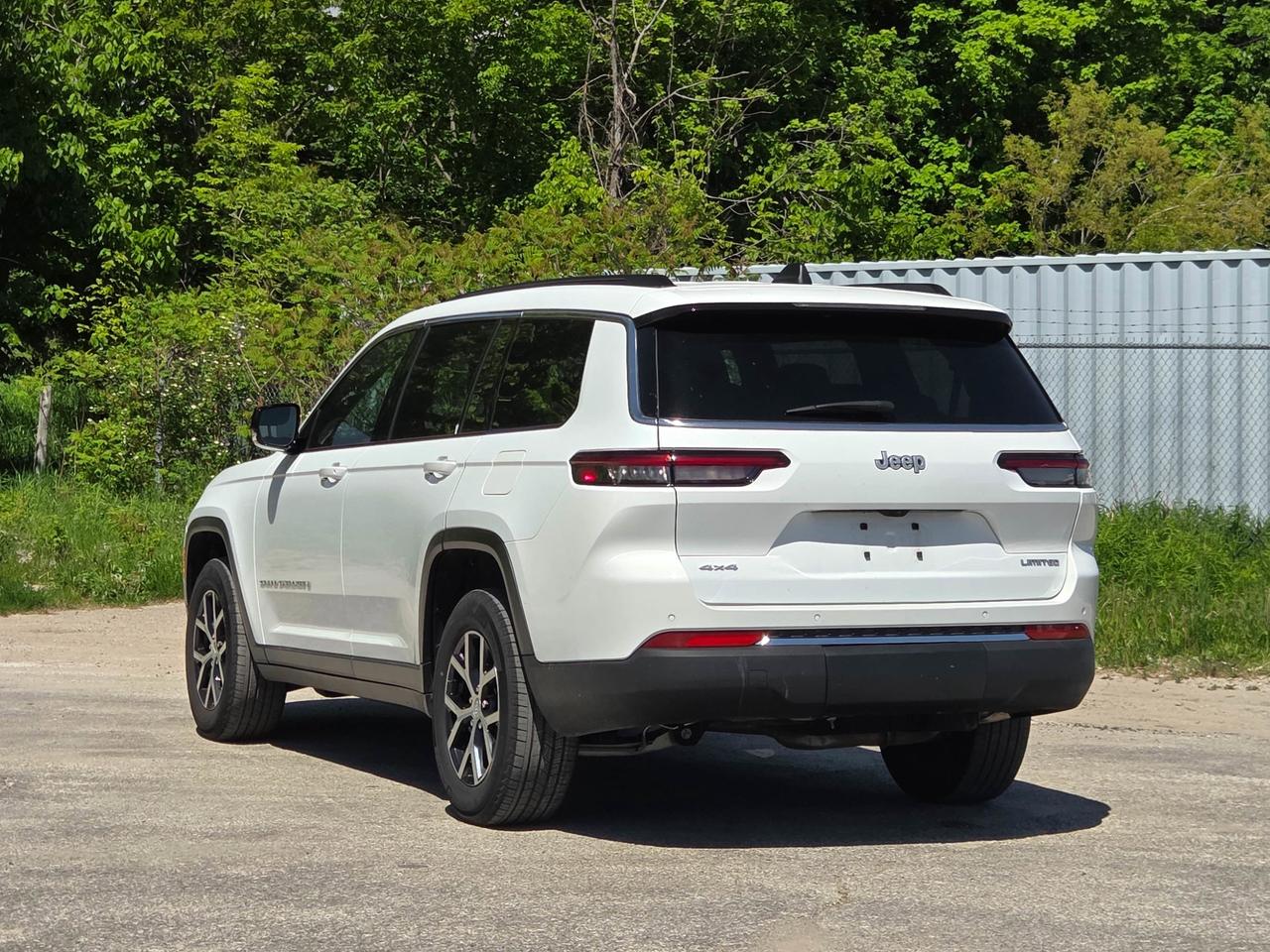 2024 Jeep Grand Cherokee L Limited Photo
