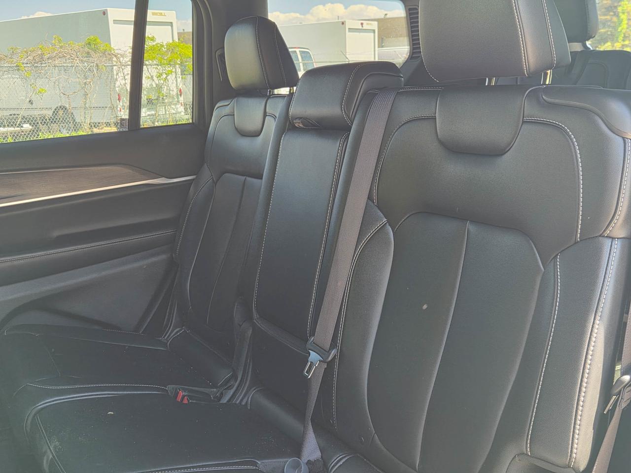 2024 Jeep Grand Cherokee L Limited Photo