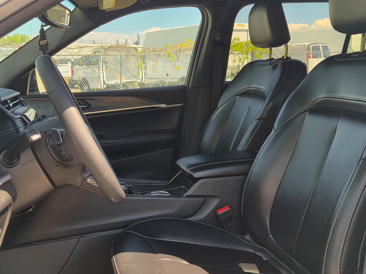 2024 Jeep Grand Cherokee L Limited Photo