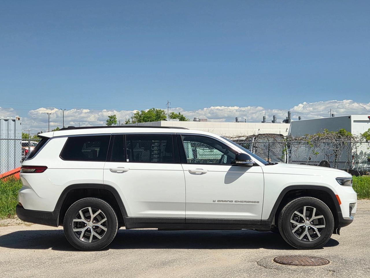 2024 Jeep Grand Cherokee L Limited Photo