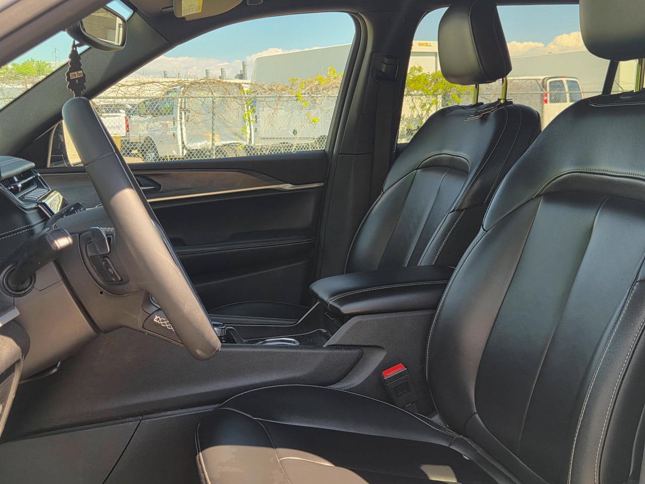 2024 Jeep Grand Cherokee L Limited Photo