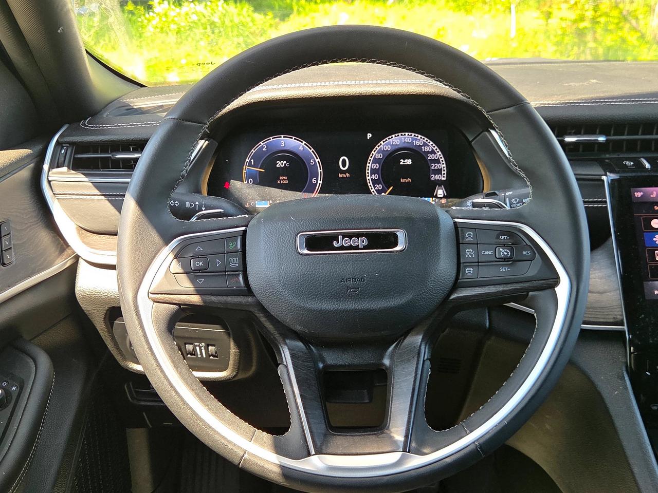2024 Jeep Grand Cherokee L Limited Photo