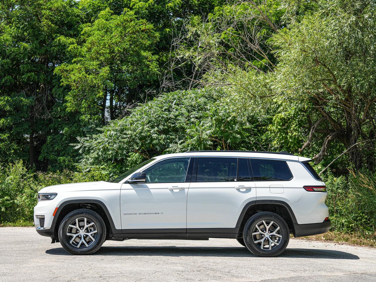 2024 Jeep Grand Cherokee L Limited Photo