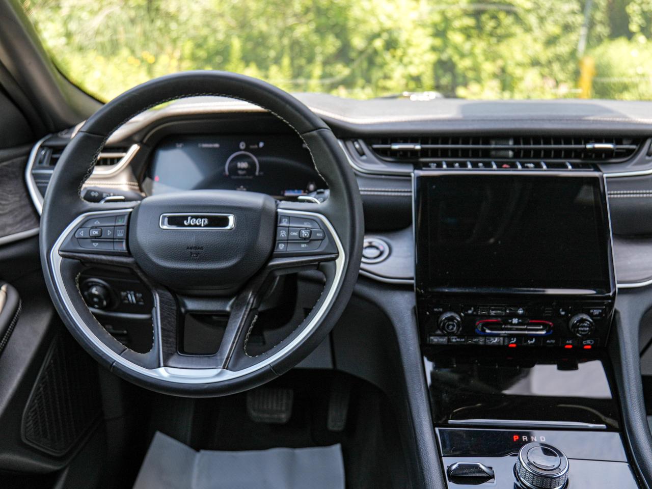 2024 Jeep Grand Cherokee L Limited Photo