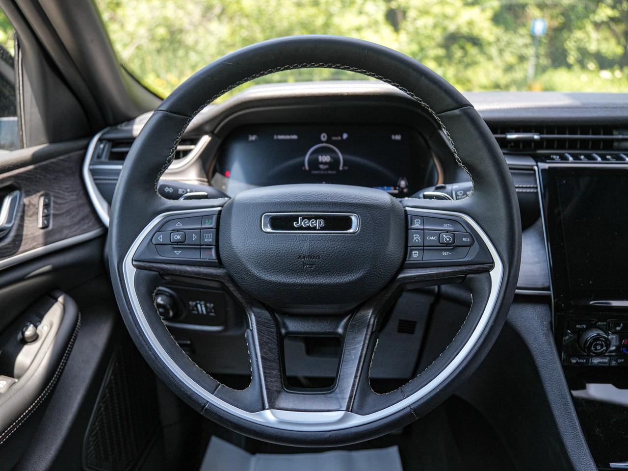 2024 Jeep Grand Cherokee L Limited Photo