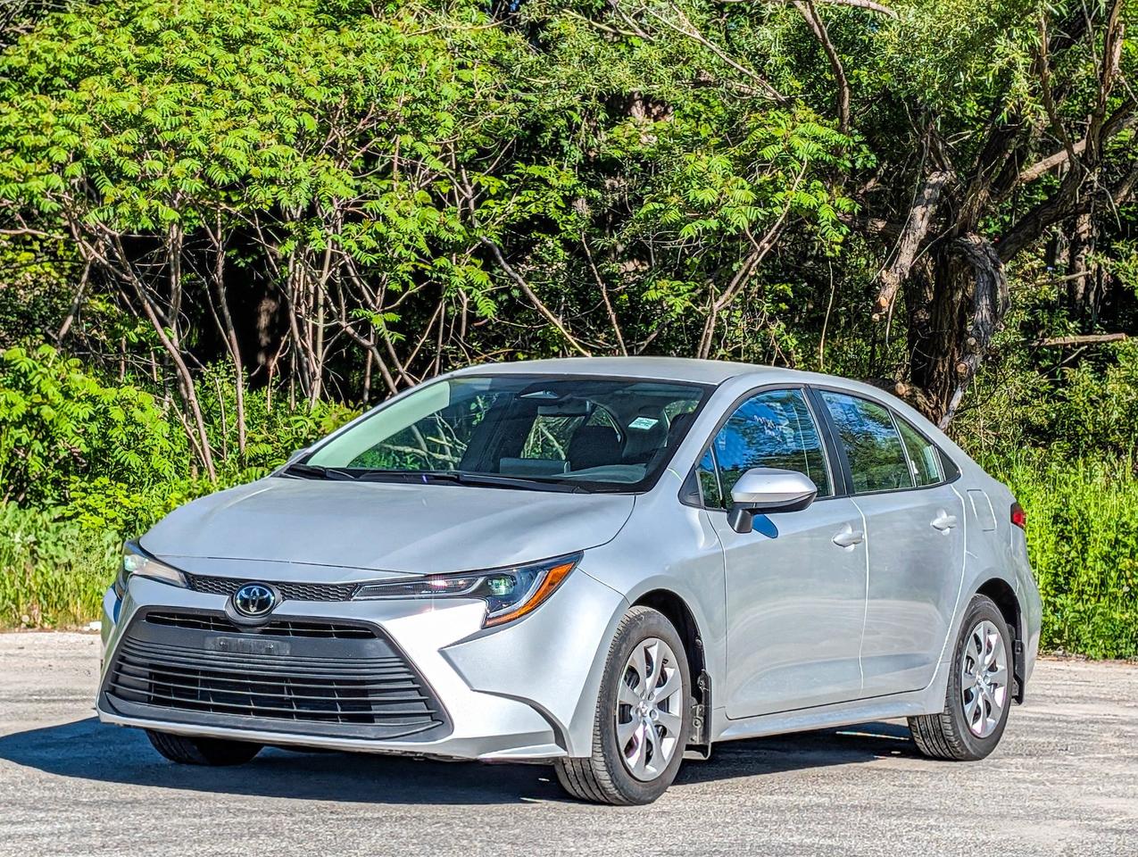 2025 Toyota Corolla LE Photo