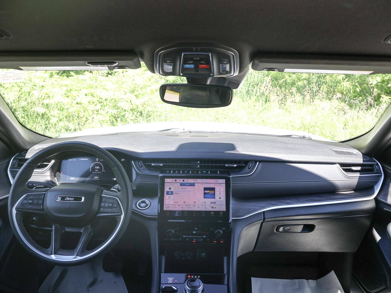 2024 Jeep Grand Cherokee L Limited Photo