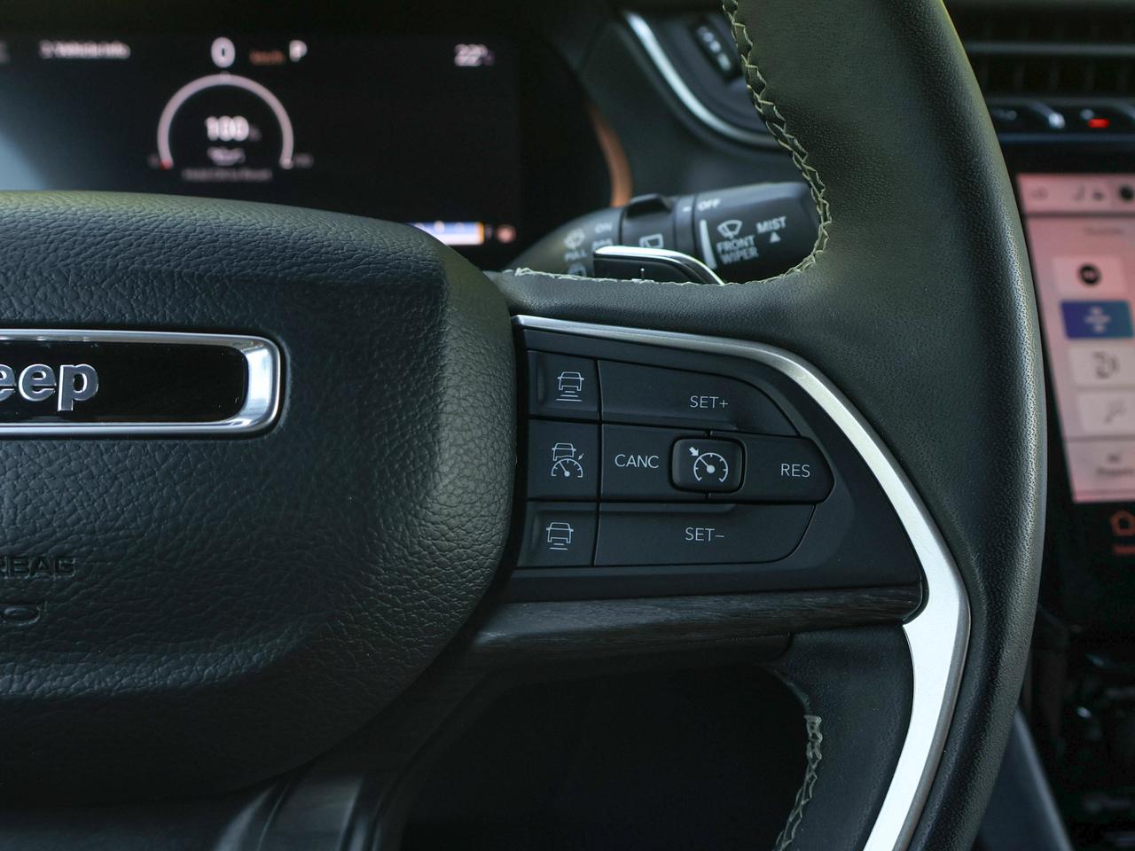 2024 Jeep Grand Cherokee L Limited Photo