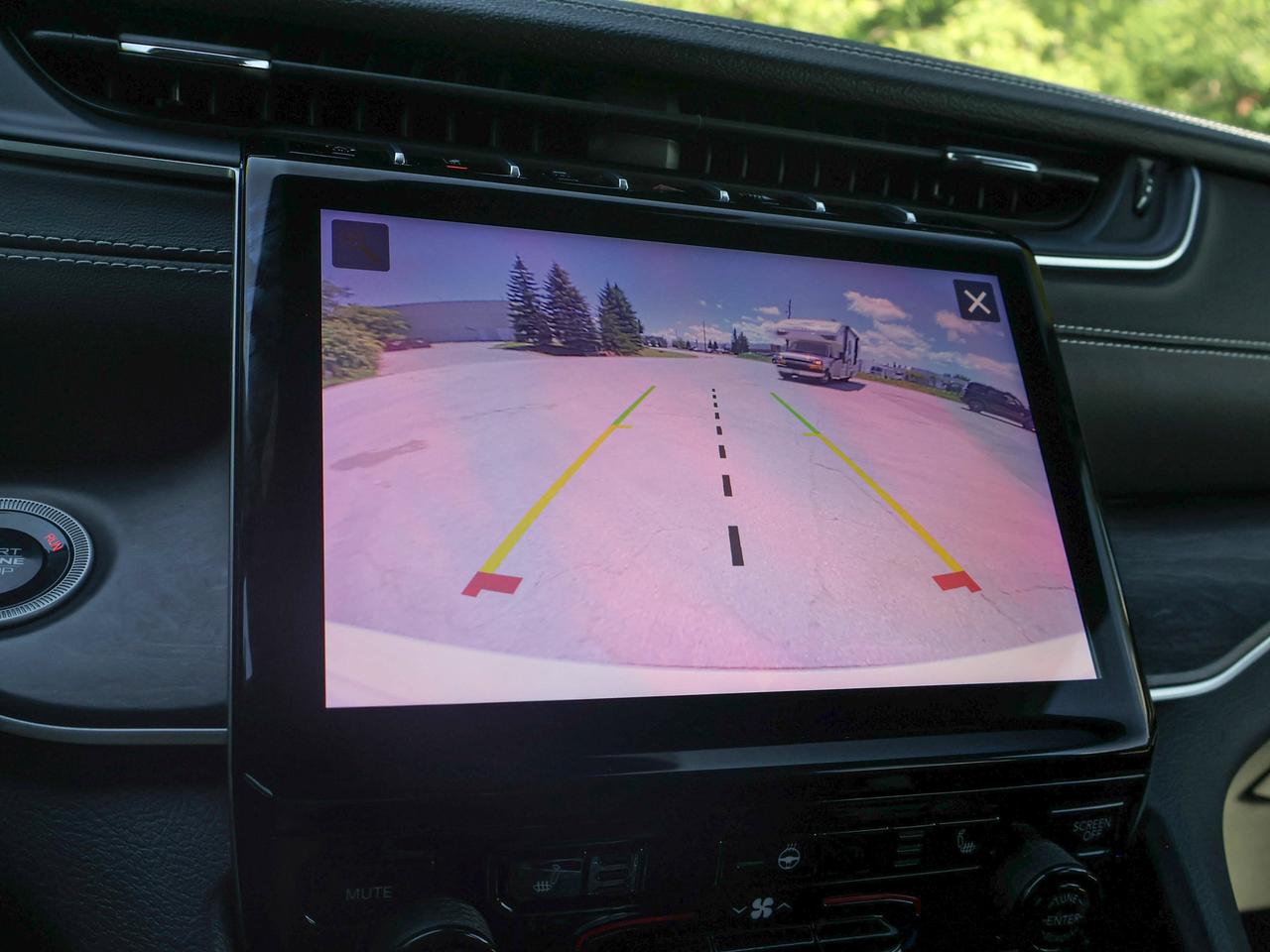 2024 Jeep Grand Cherokee L Limited Photo