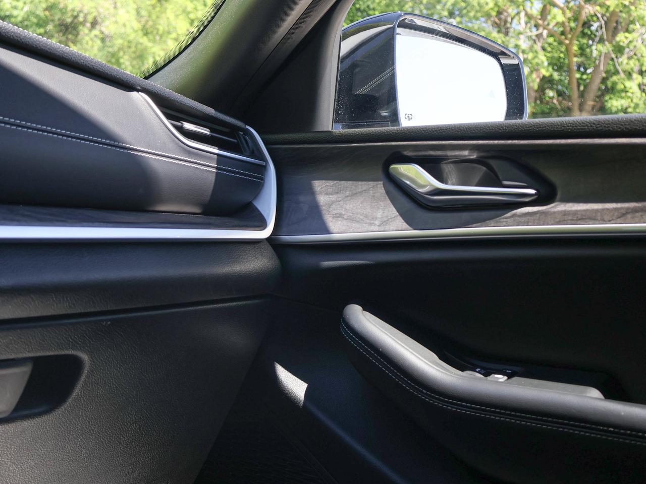 2024 Jeep Grand Cherokee L Limited Photo