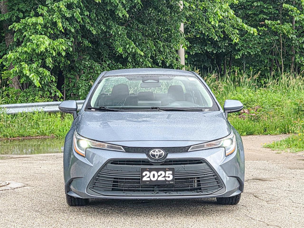 2025 Toyota Corolla LE Photo