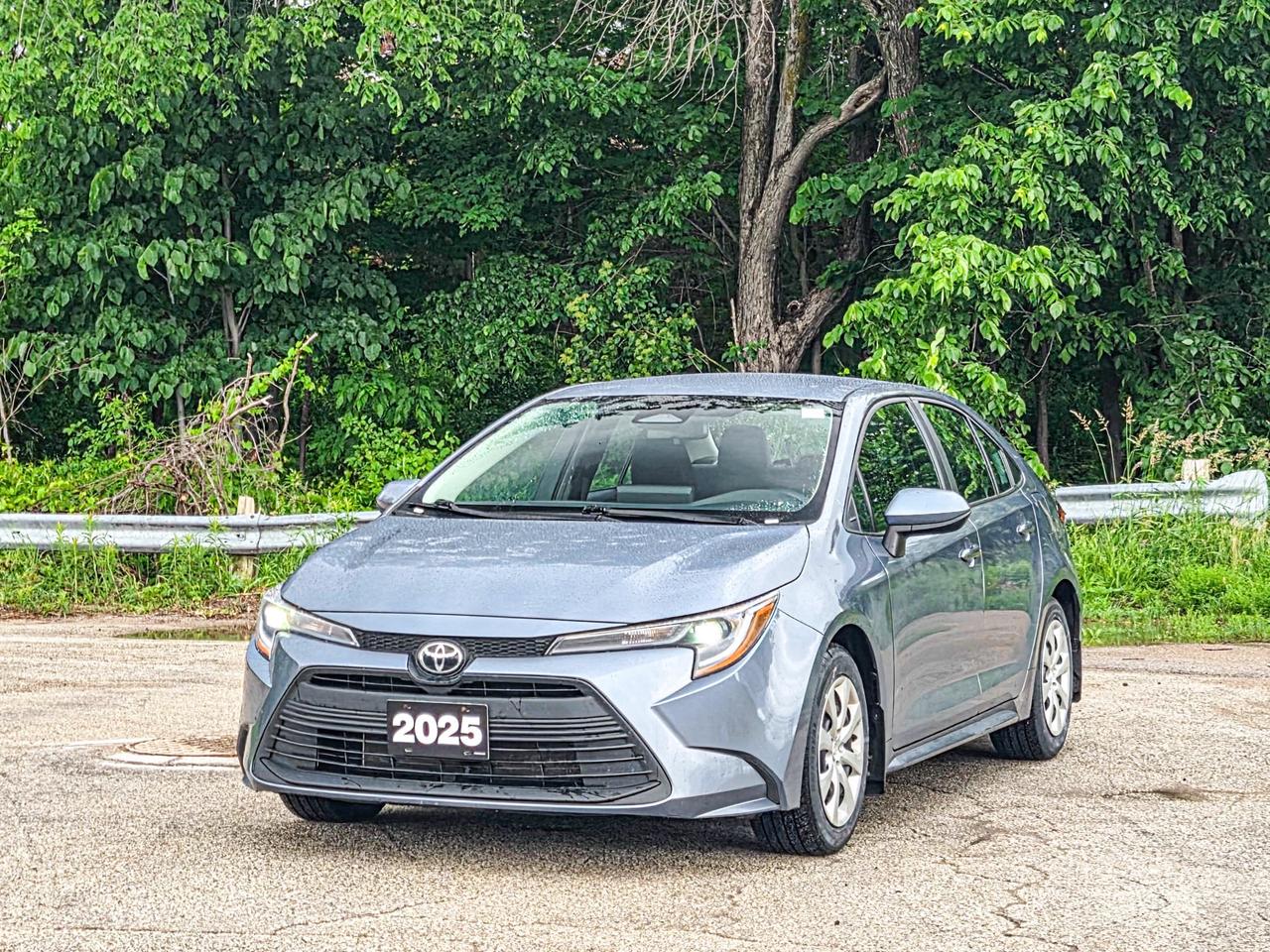 2025 Toyota Corolla LE Photo