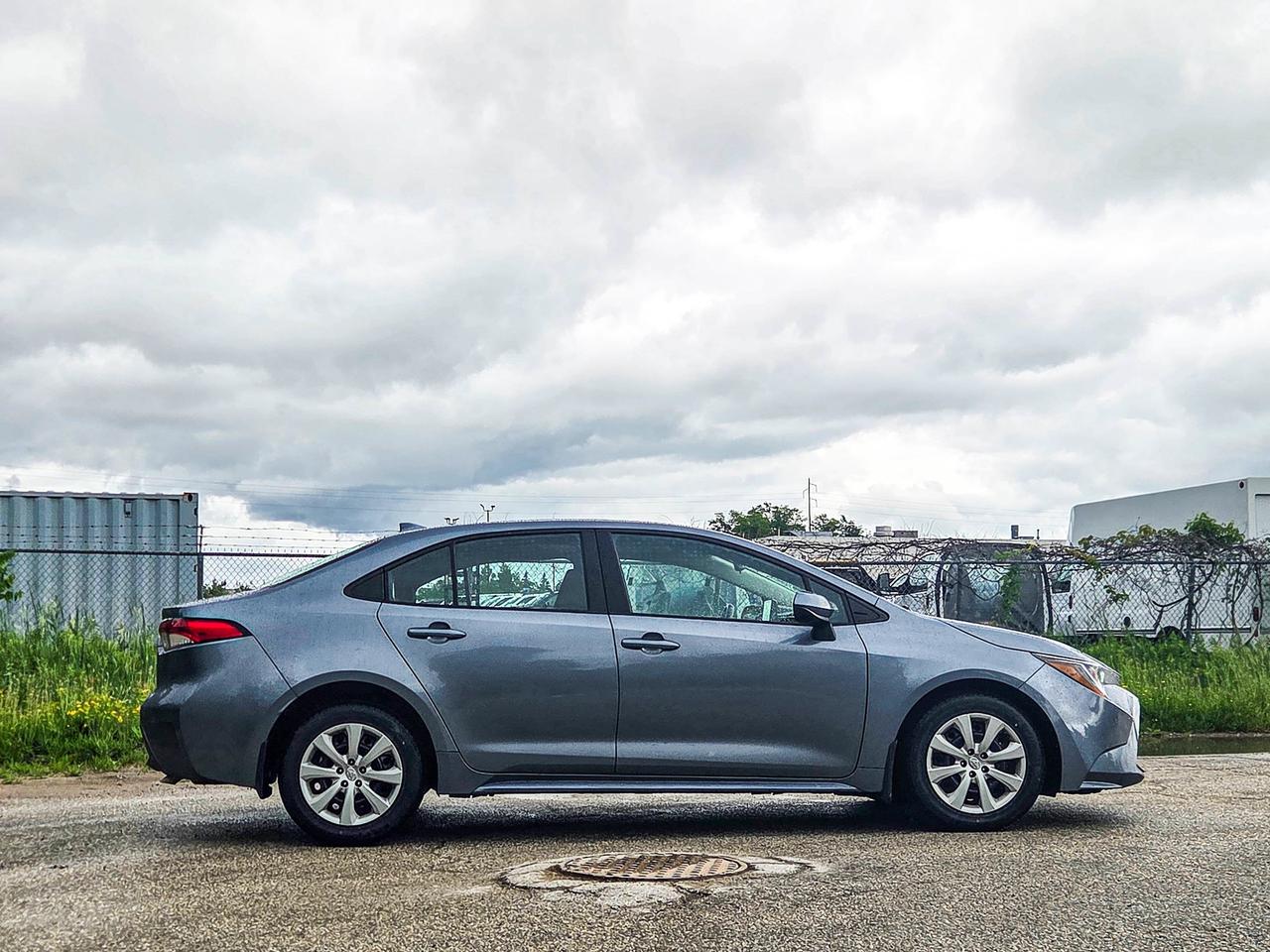 2025 Toyota Corolla LE Photo