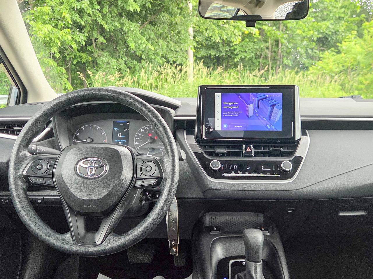 2025 Toyota Corolla LE Photo