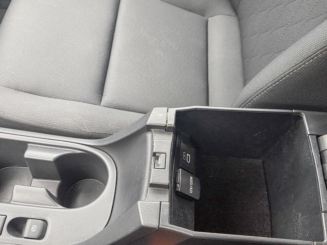 2025 Toyota Corolla LE Photo
