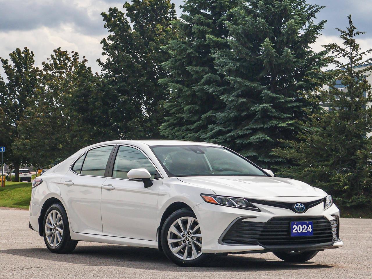 2024 Toyota Camry HYBRID LE Photo