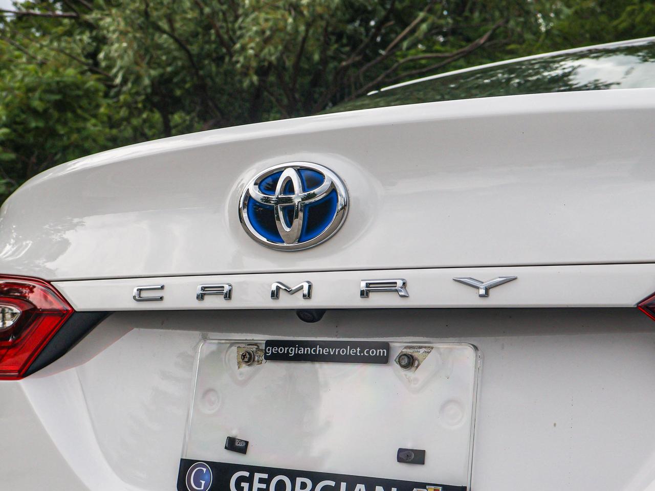 2024 Toyota Camry HYBRID LE Photo