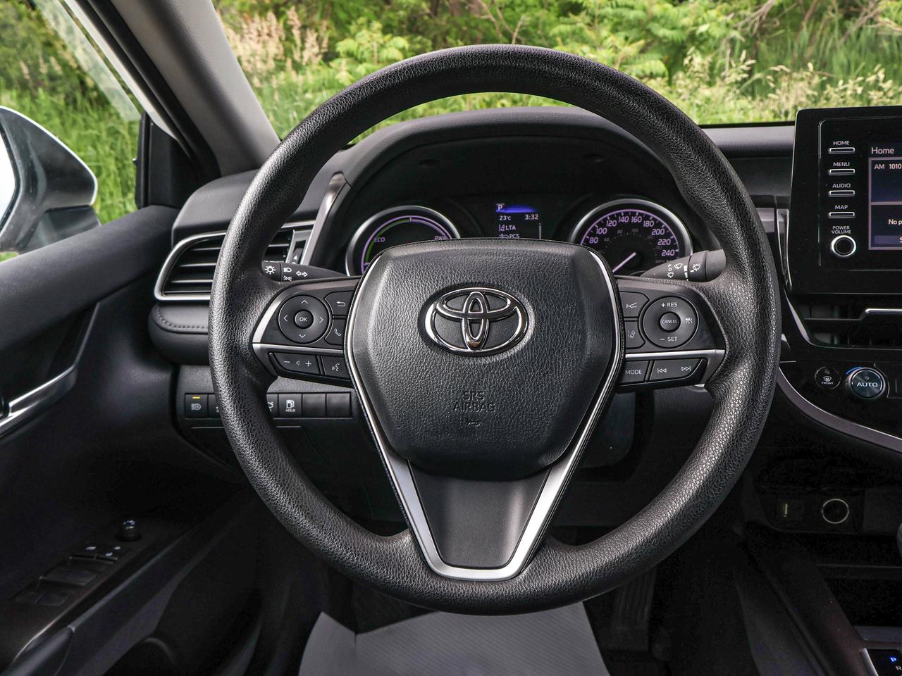 2024 Toyota Camry HYBRID LE Photo