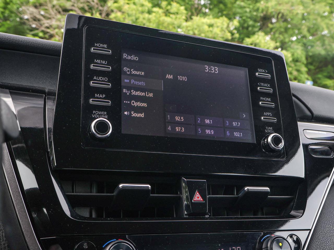 2024 Toyota Camry HYBRID LE Photo