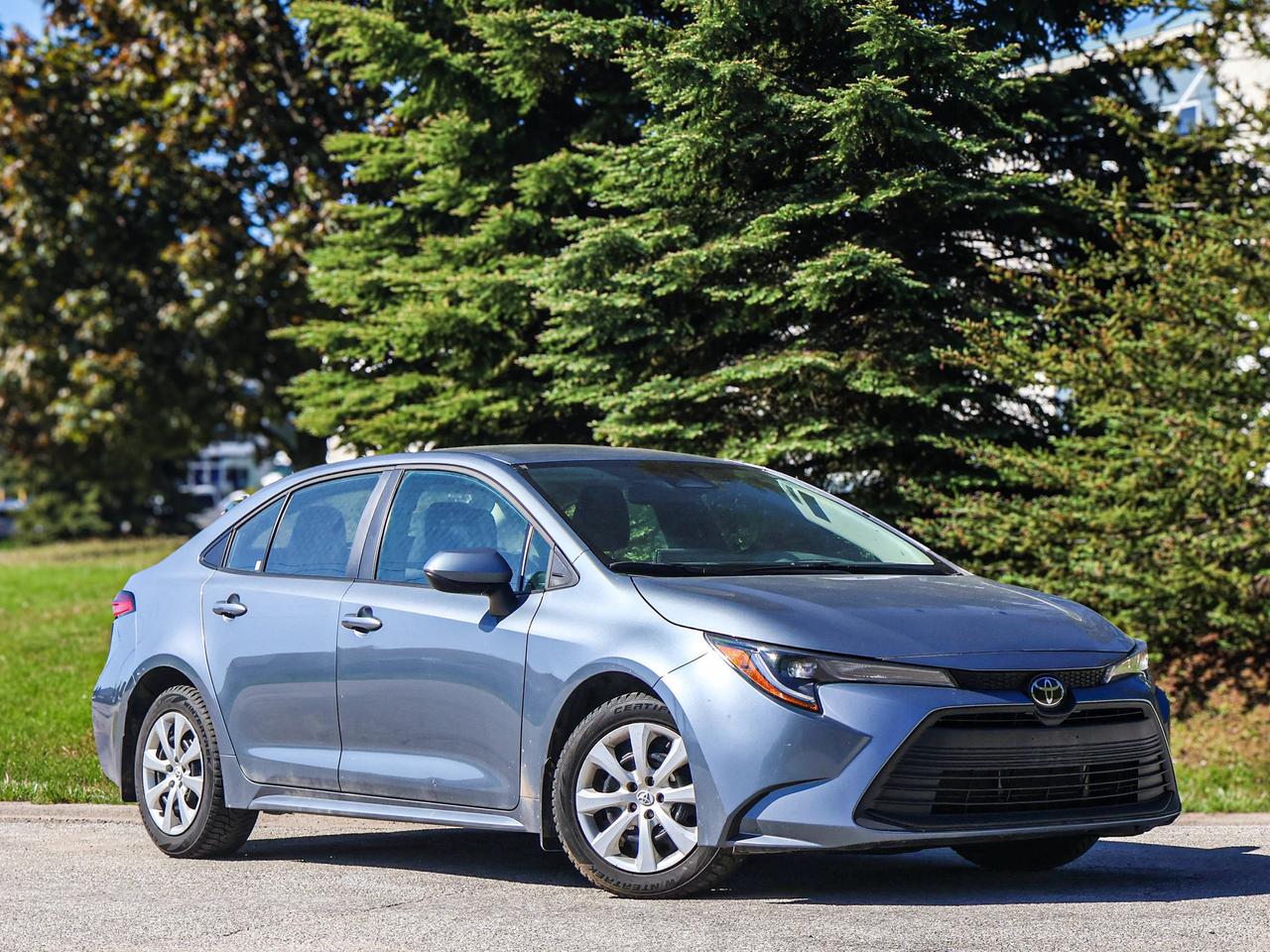 2025 Toyota Corolla LE Photo2
