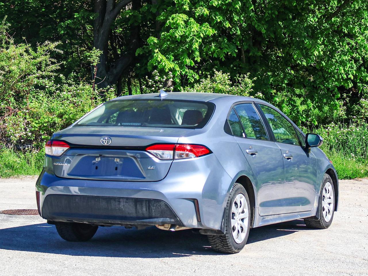 2025 Toyota Corolla LE Photo