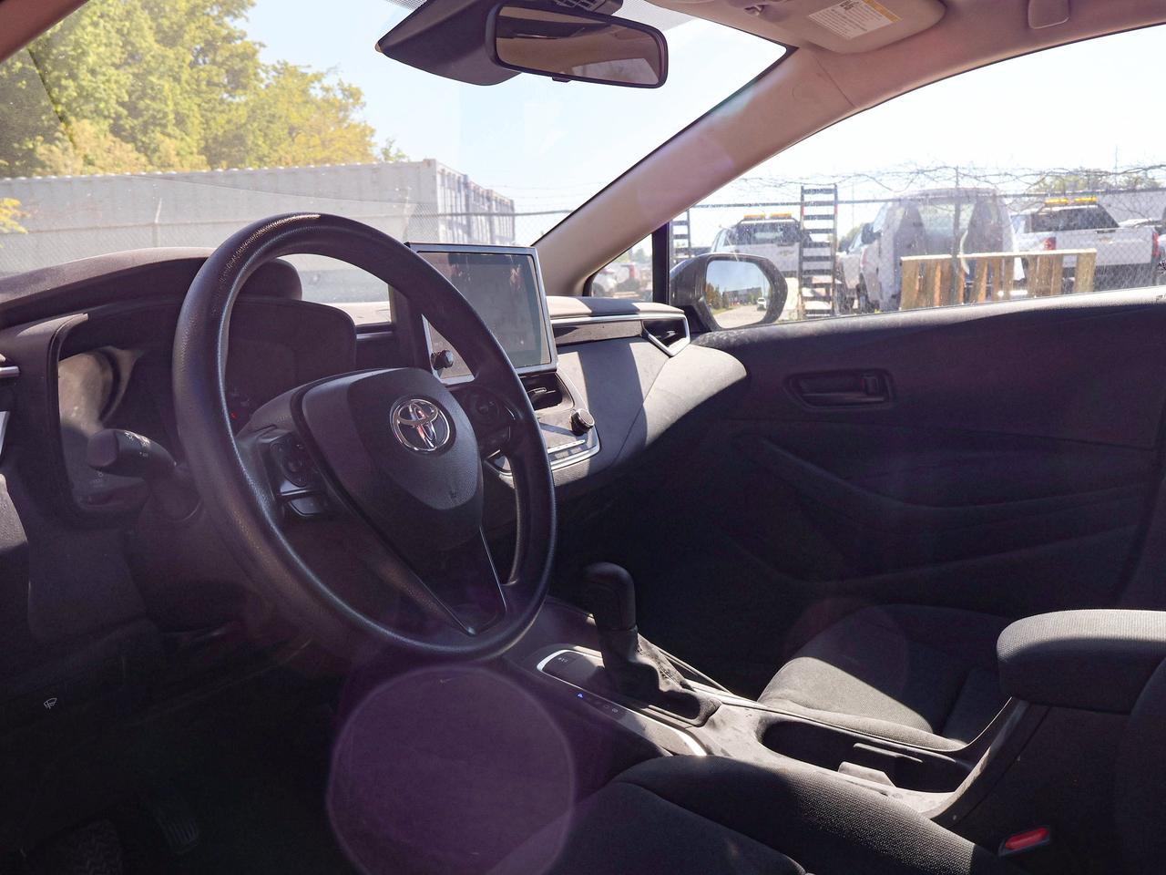2025 Toyota Corolla LE Photo