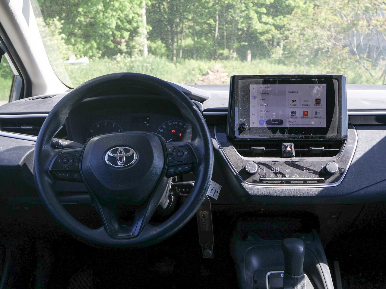 2025 Toyota Corolla LE Photo