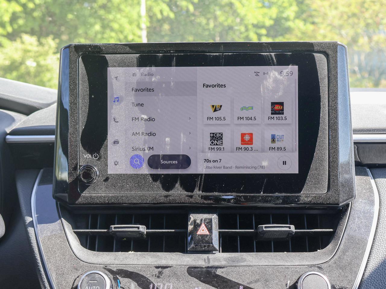 2025 Toyota Corolla LE Photo