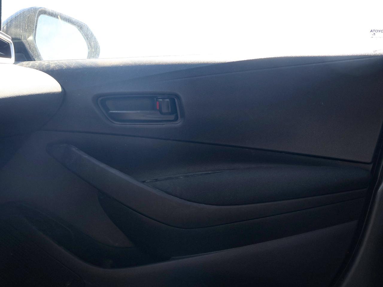 2025 Toyota Corolla LE Photo