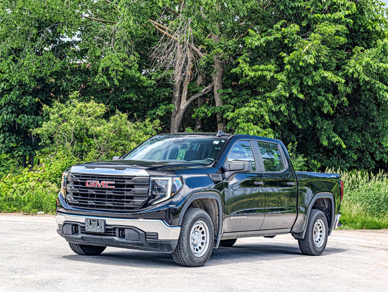 2024 GMC Sierra 1500 PRO Photo