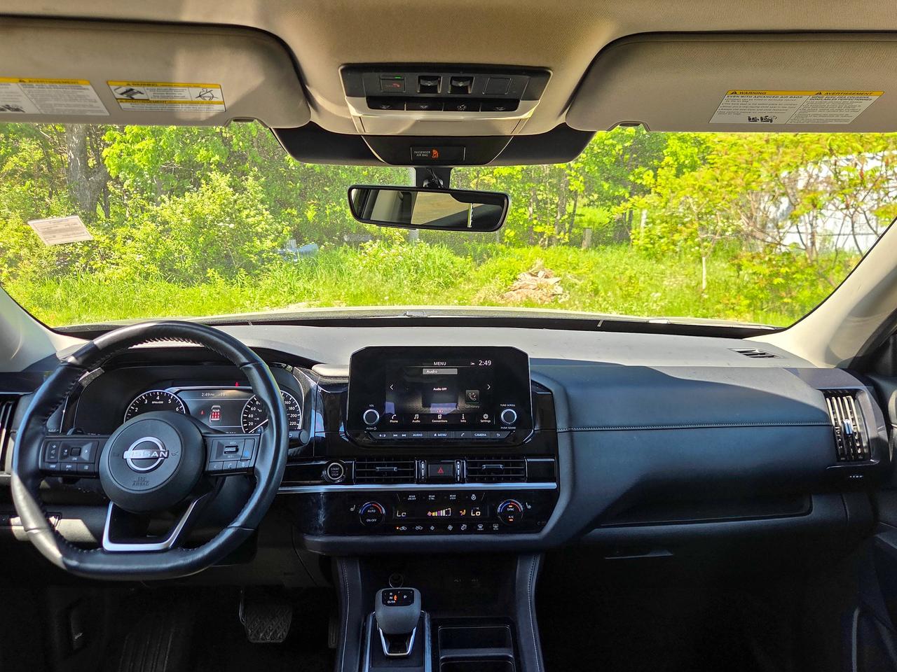 2024 Nissan Pathfinder SV Photo