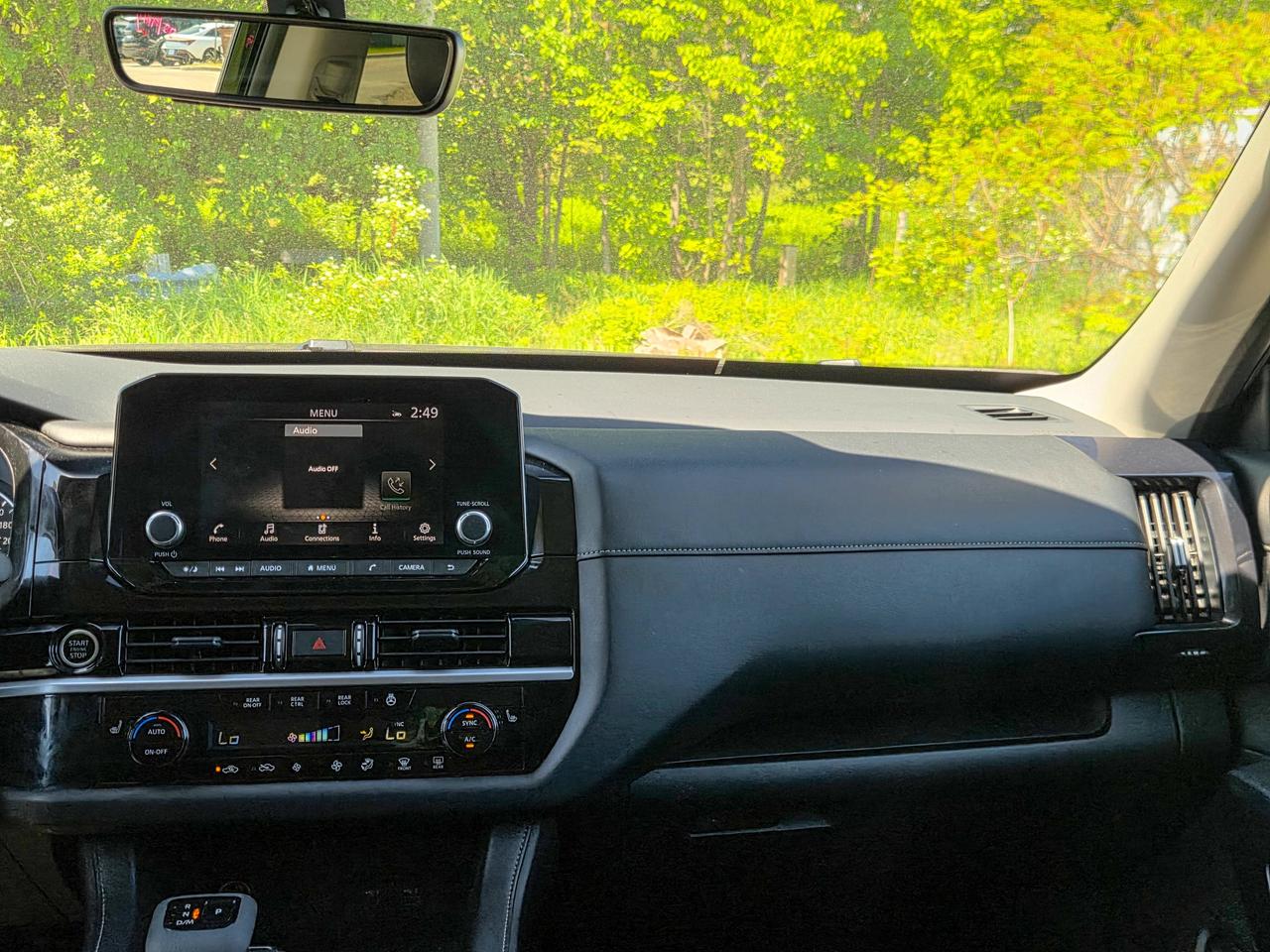 2024 Nissan Pathfinder SV Photo