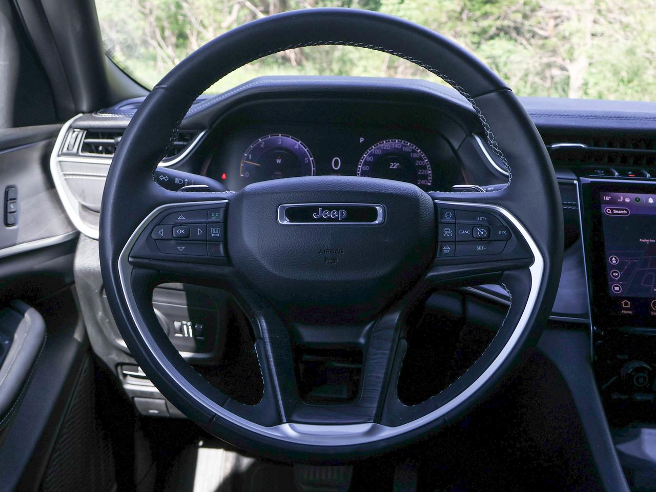 2024 Jeep Grand Cherokee L Limited Photo