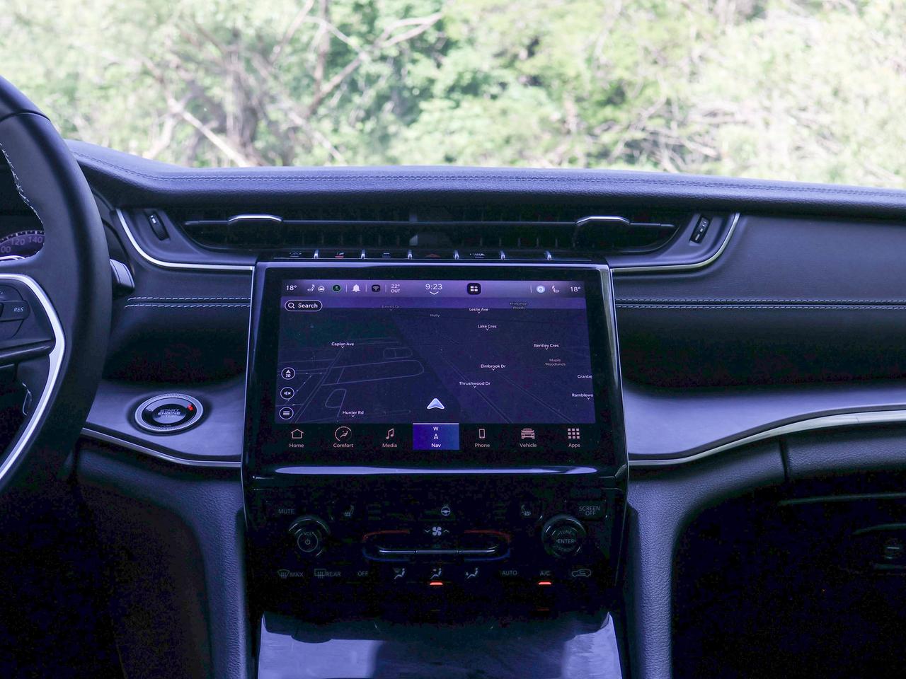 2024 Jeep Grand Cherokee L Limited Photo