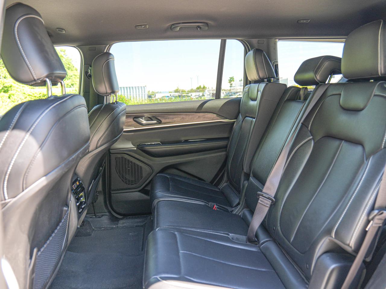 2024 Jeep Grand Cherokee L Limited Photo