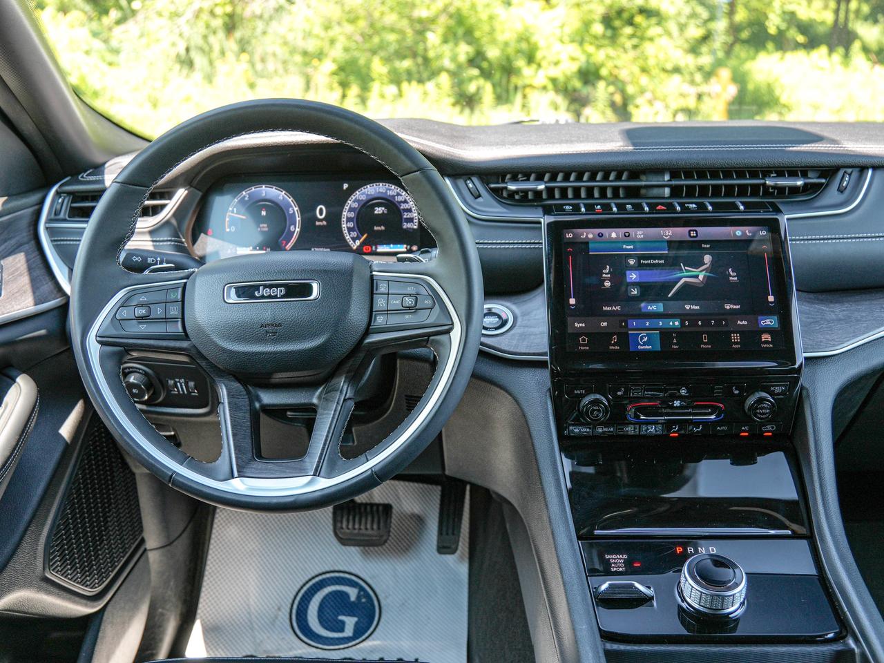 2024 Jeep Grand Cherokee L Limited Photo