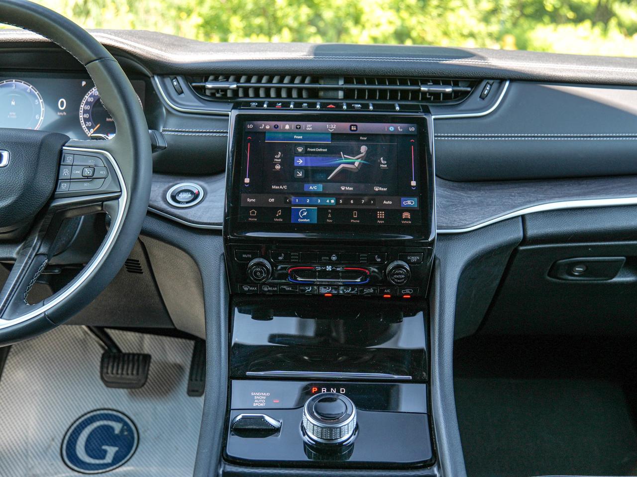 2024 Jeep Grand Cherokee L Limited Photo
