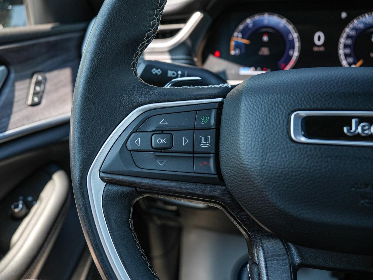 2024 Jeep Grand Cherokee L Limited Photo
