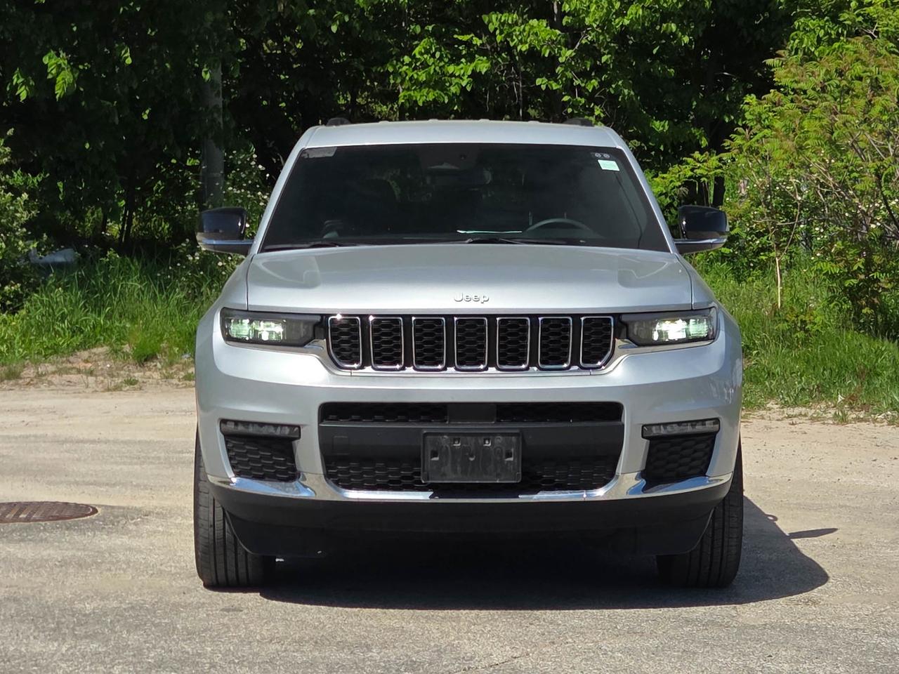 2024 Jeep Grand Cherokee L Limited Photo3