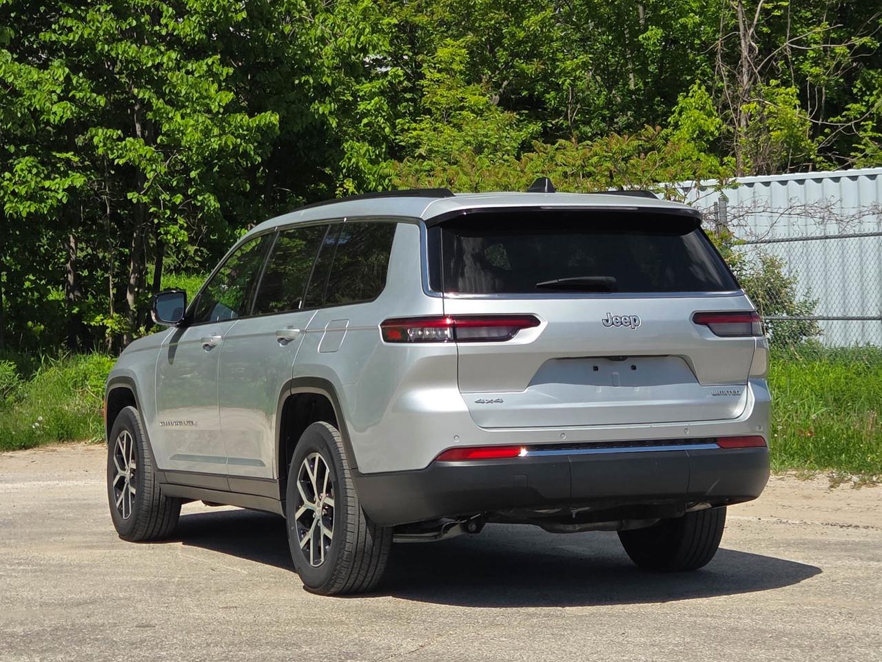 2024 Jeep Grand Cherokee L Limited Photo