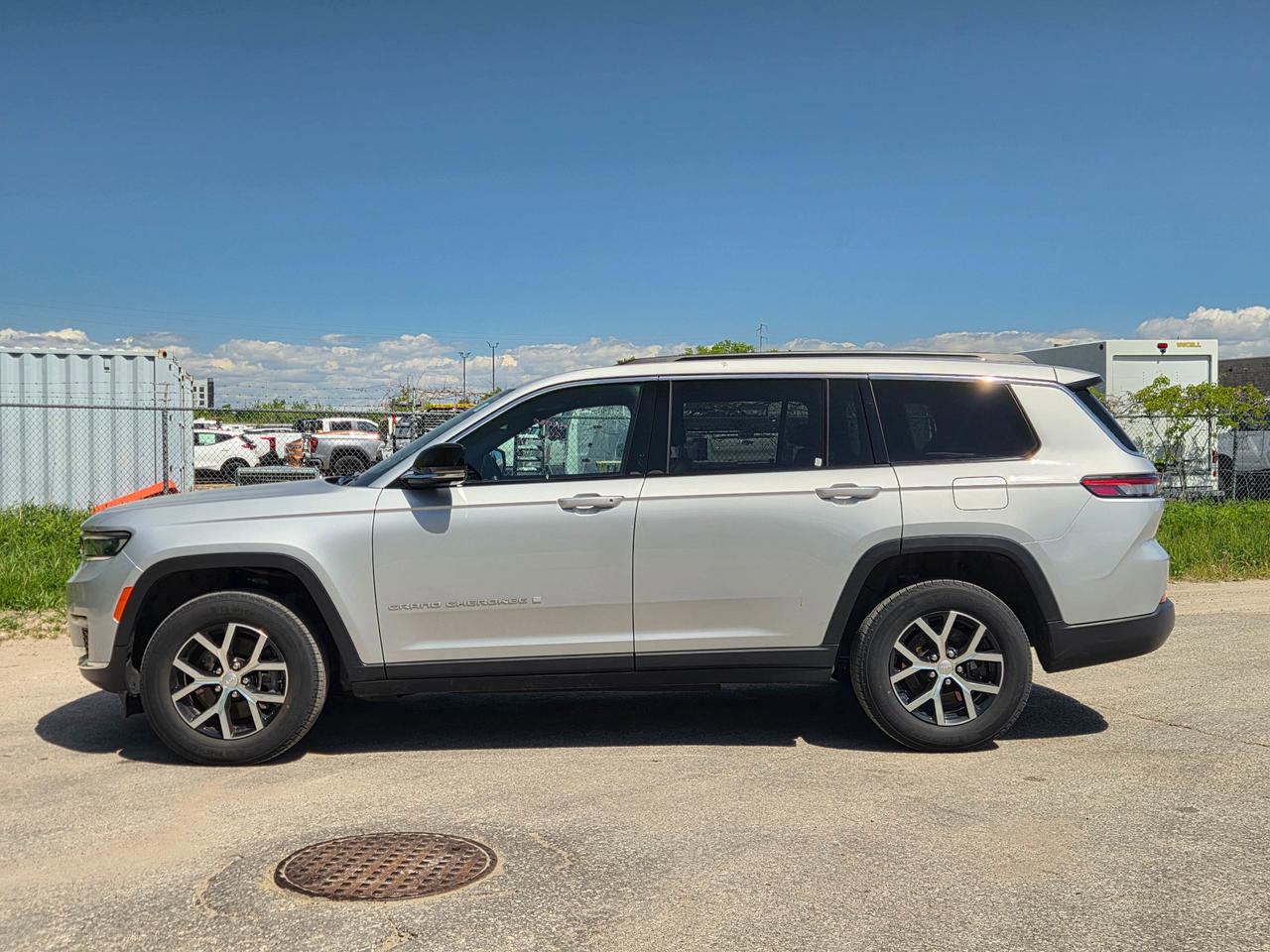 2024 Jeep Grand Cherokee L Limited Photo
