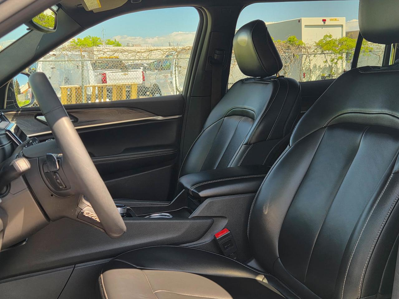 2024 Jeep Grand Cherokee L Limited Photo