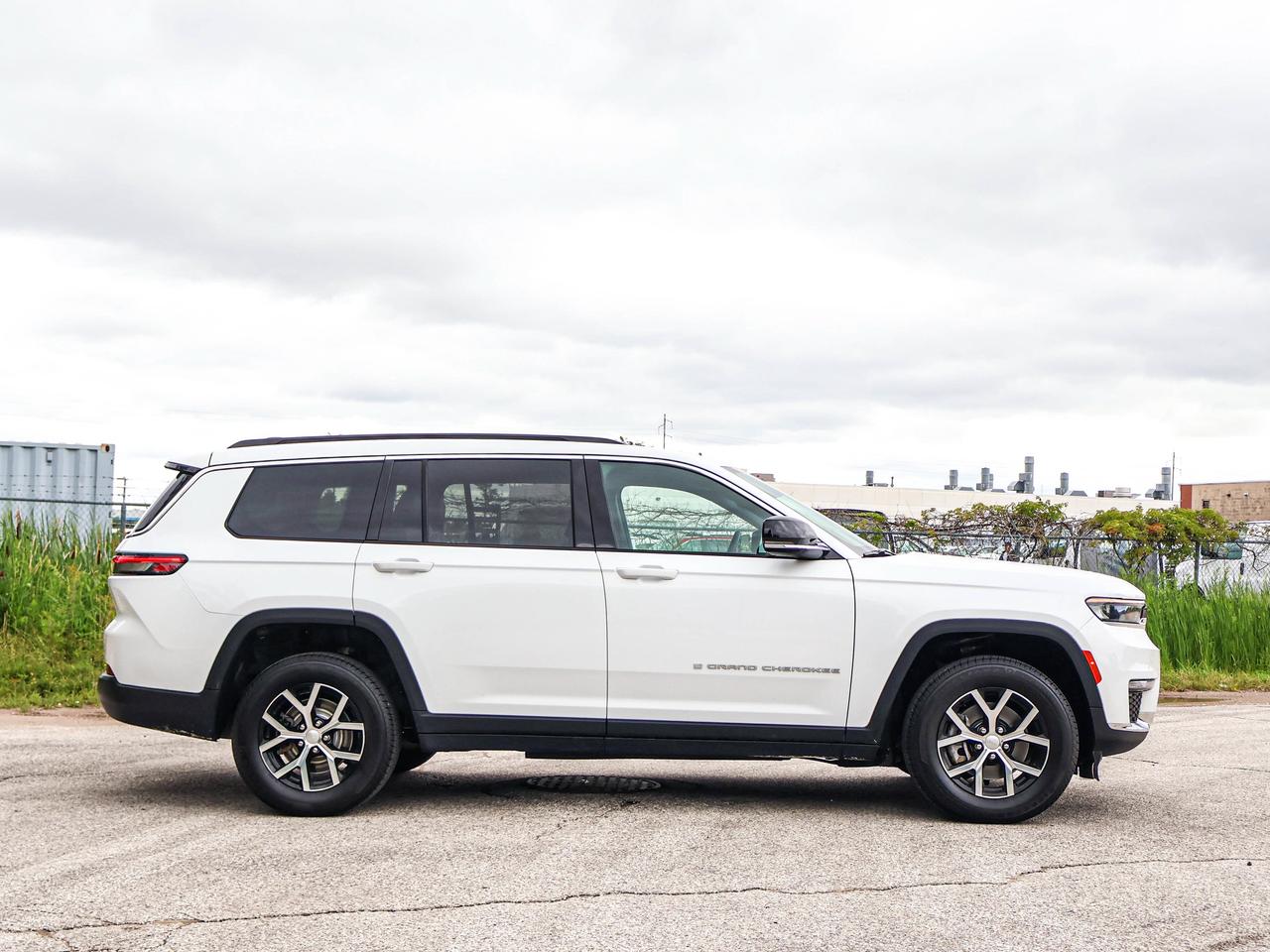 2024 Jeep Grand Cherokee L Limited Photo