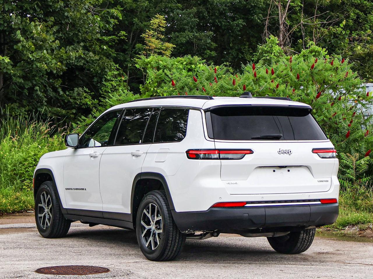 2024 Jeep Grand Cherokee L Limited Photo
