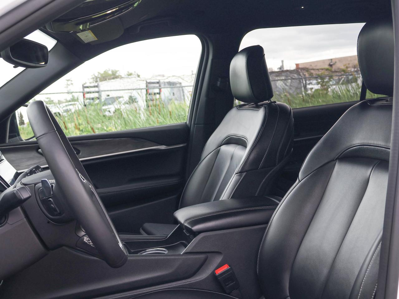 2024 Jeep Grand Cherokee L Limited Photo